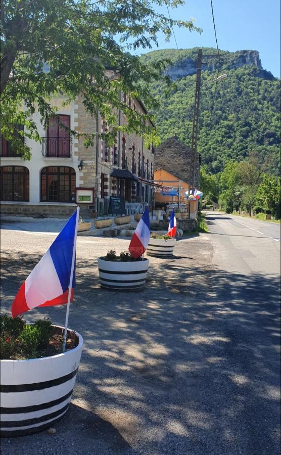 Hotel Des Gorges Au Viaduc Riviere-sur-Tarn Bagian luar foto